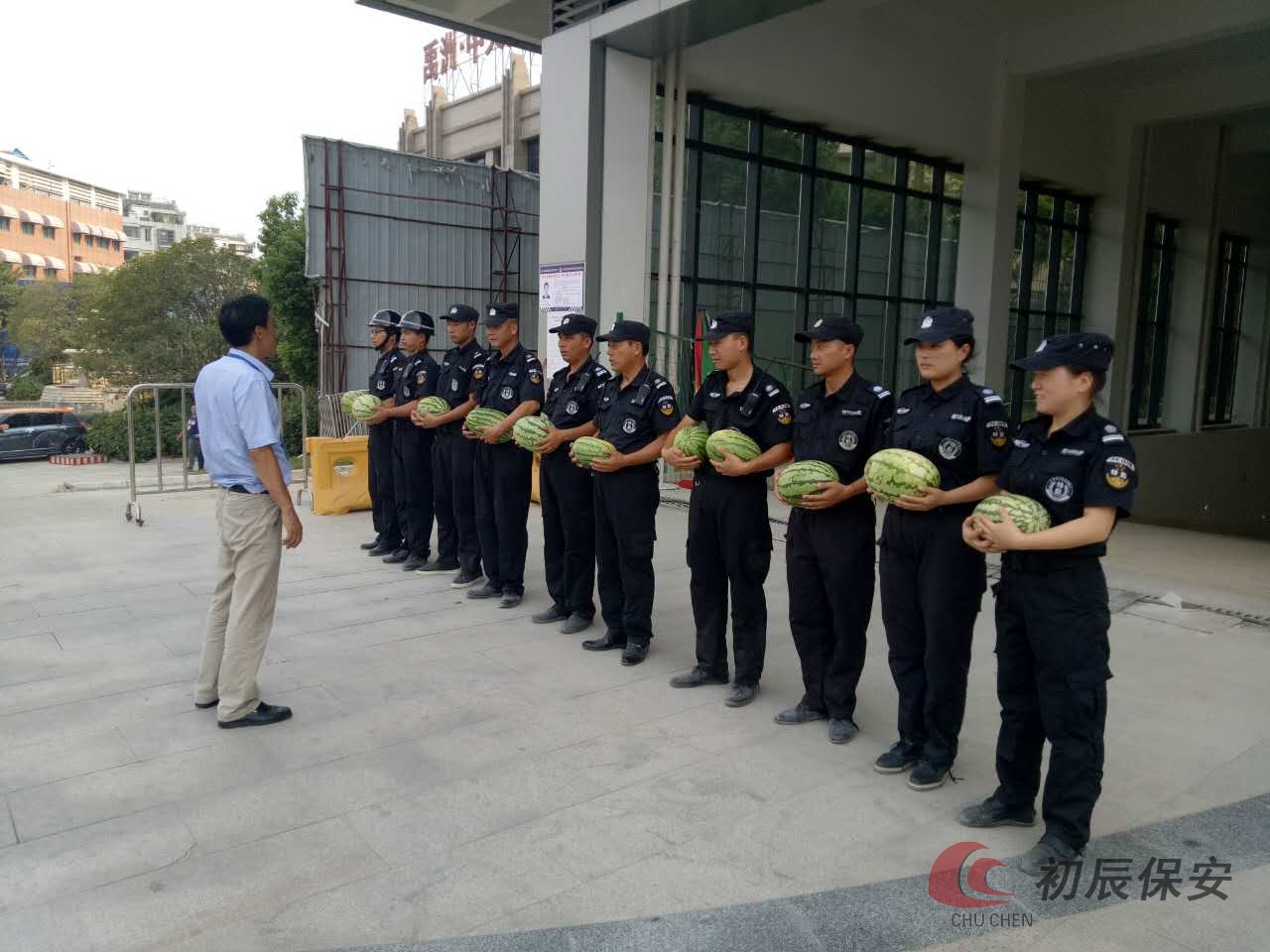 值班室保安服务有什么要求？技巧呢
